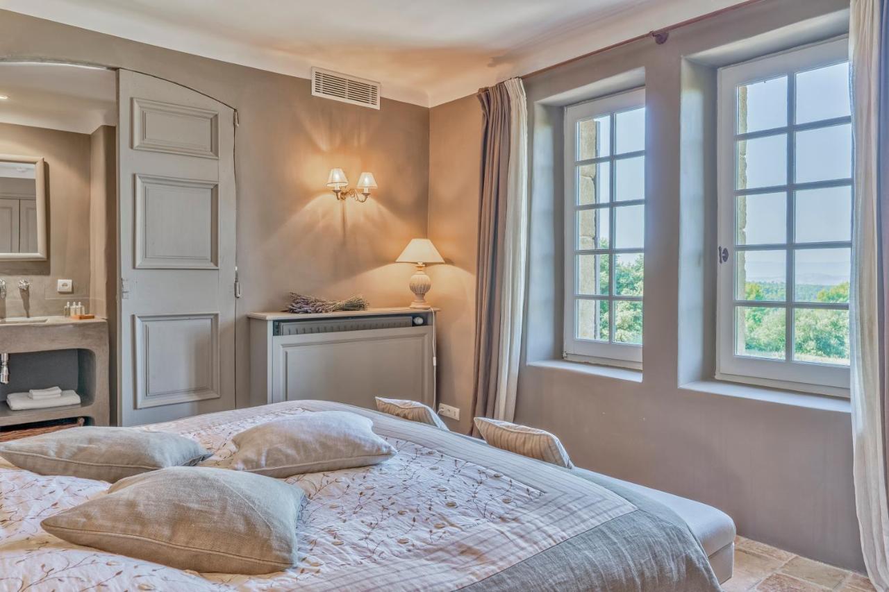 Вилла Domaine De Puybernier Jouques Экстерьер фото